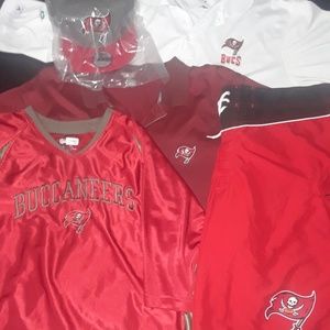 MENS TAMPA BAY BUCCANEERS GEAR PACKAGE